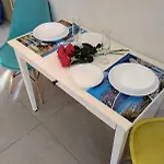 Апартаменты Casa Vacanze Tita La Tua Base Per Visitare Il Mare Delle Cinque Terre Специя